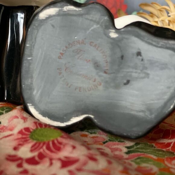 ♥️ Vintage Mid Century Florence Ceramics
California Figurine Couple 8"T 3"W - Picture 9 of 10